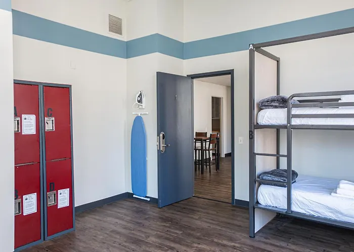 Hostel Hi *